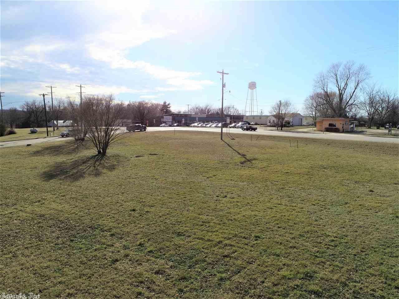 000 E Main, Ash Flat, AR 72513